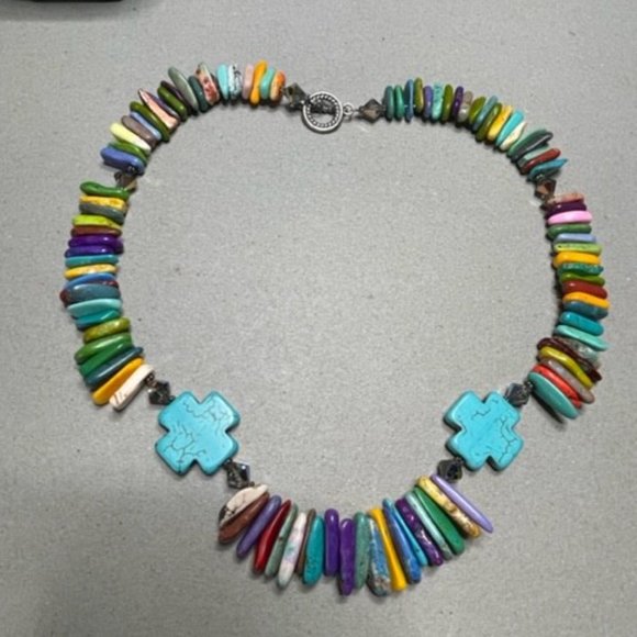Gorgeous Colorful Turquoise, Howlite, and other Gems, 21" with a Toggle Clasp - Picture 4 of 10